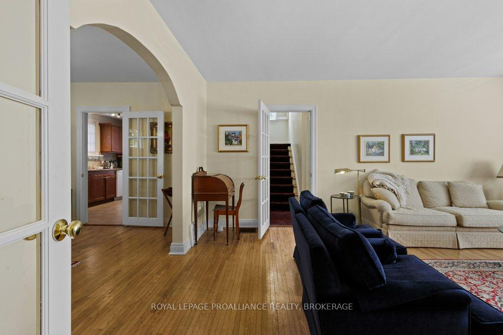 Photo 5 of 207 College Street, Kingston, Central City East — HOMEH