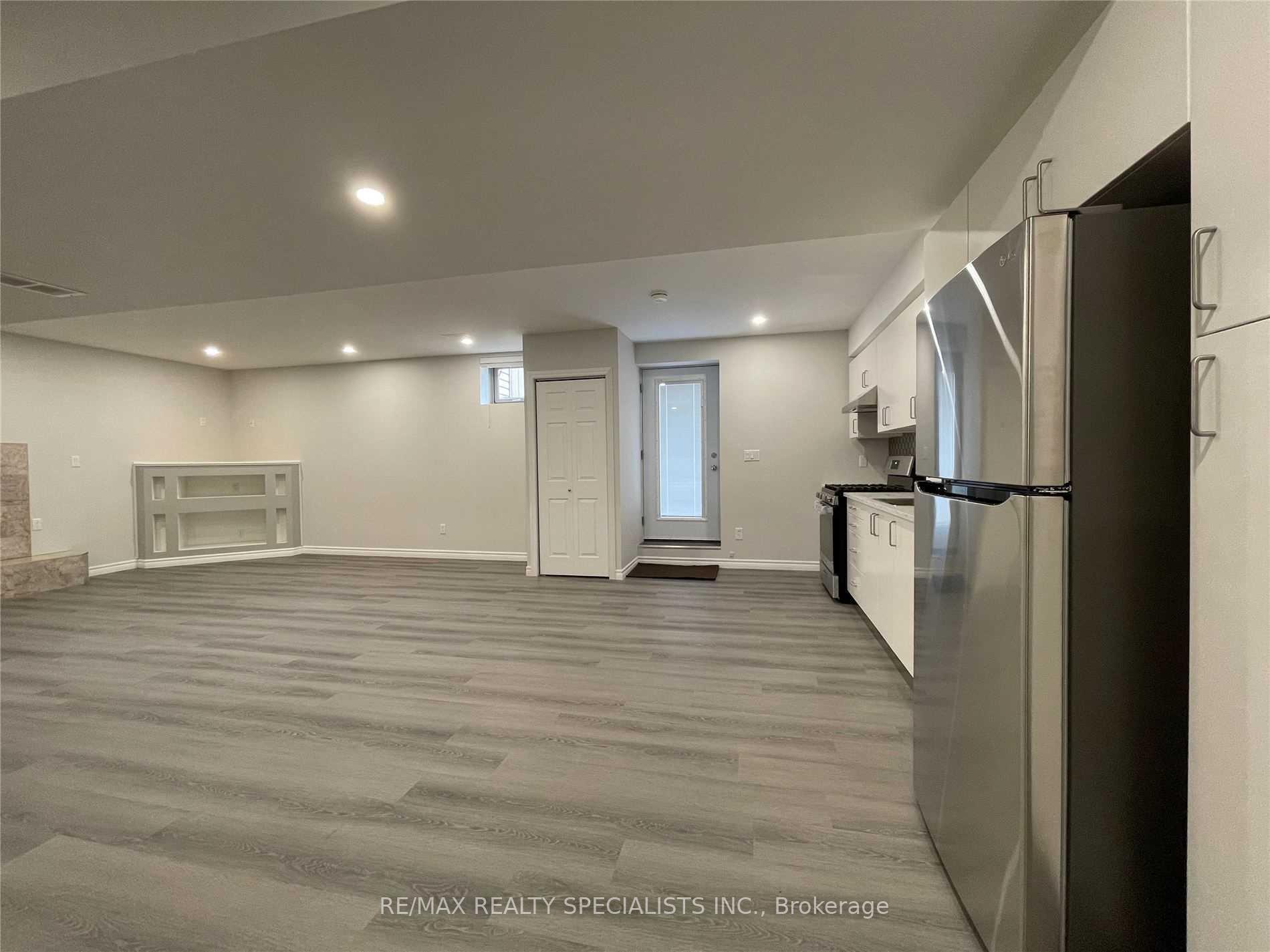 Photo 12 of Unit Lower, 111 Silverspring Crescent, Hamilton, Hannon — HOMEH