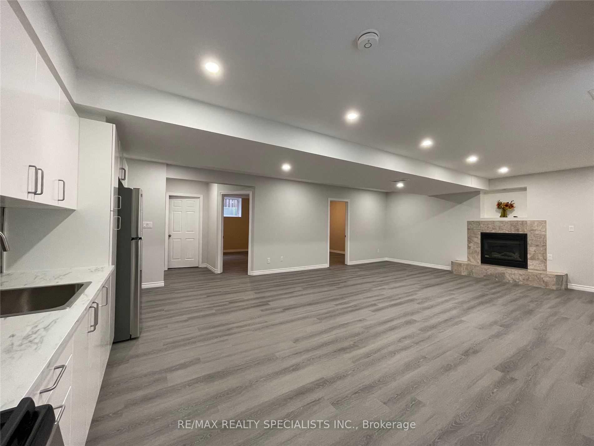 Photo 13 of Unit Lower, 111 Silverspring Crescent, Hamilton, Hannon — HOMEH