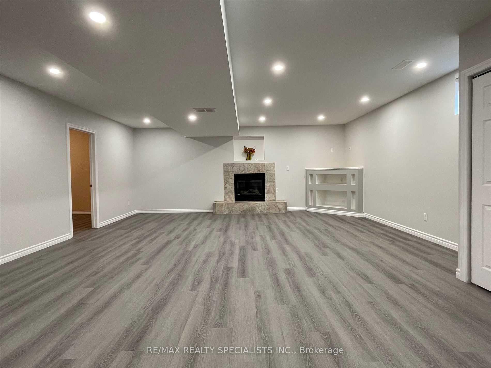 Photo 15 of Unit Lower, 111 Silverspring Crescent, Hamilton, Hannon — HOMEH