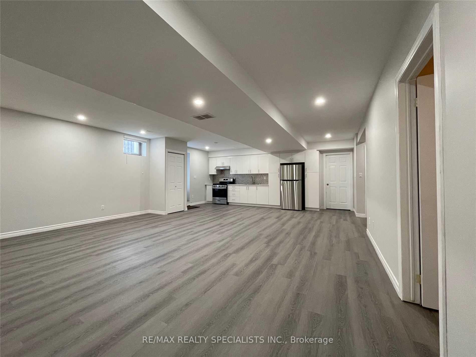 Photo 18 of Unit Lower, 111 Silverspring Crescent, Hamilton, Hannon — HOMEH
