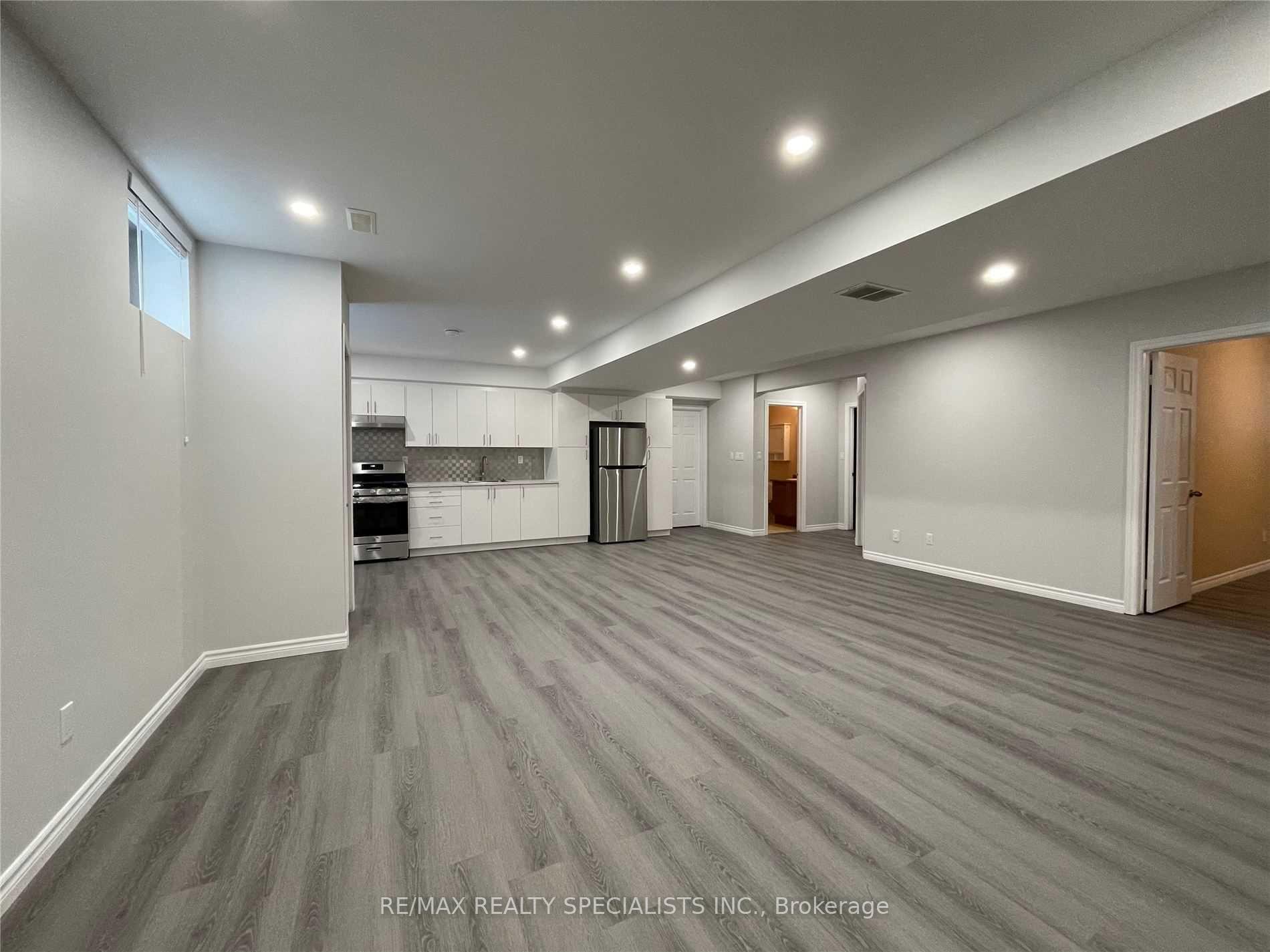 Photo 19 of Unit Lower, 111 Silverspring Crescent, Hamilton, Hannon — HOMEH