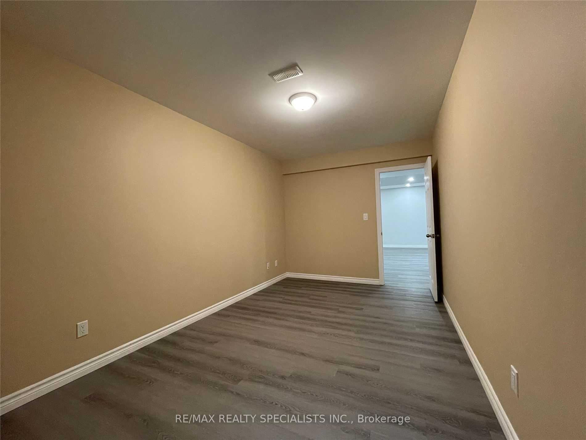 Photo 22 of Unit Lower, 111 Silverspring Crescent, Hamilton, Hannon — HOMEH