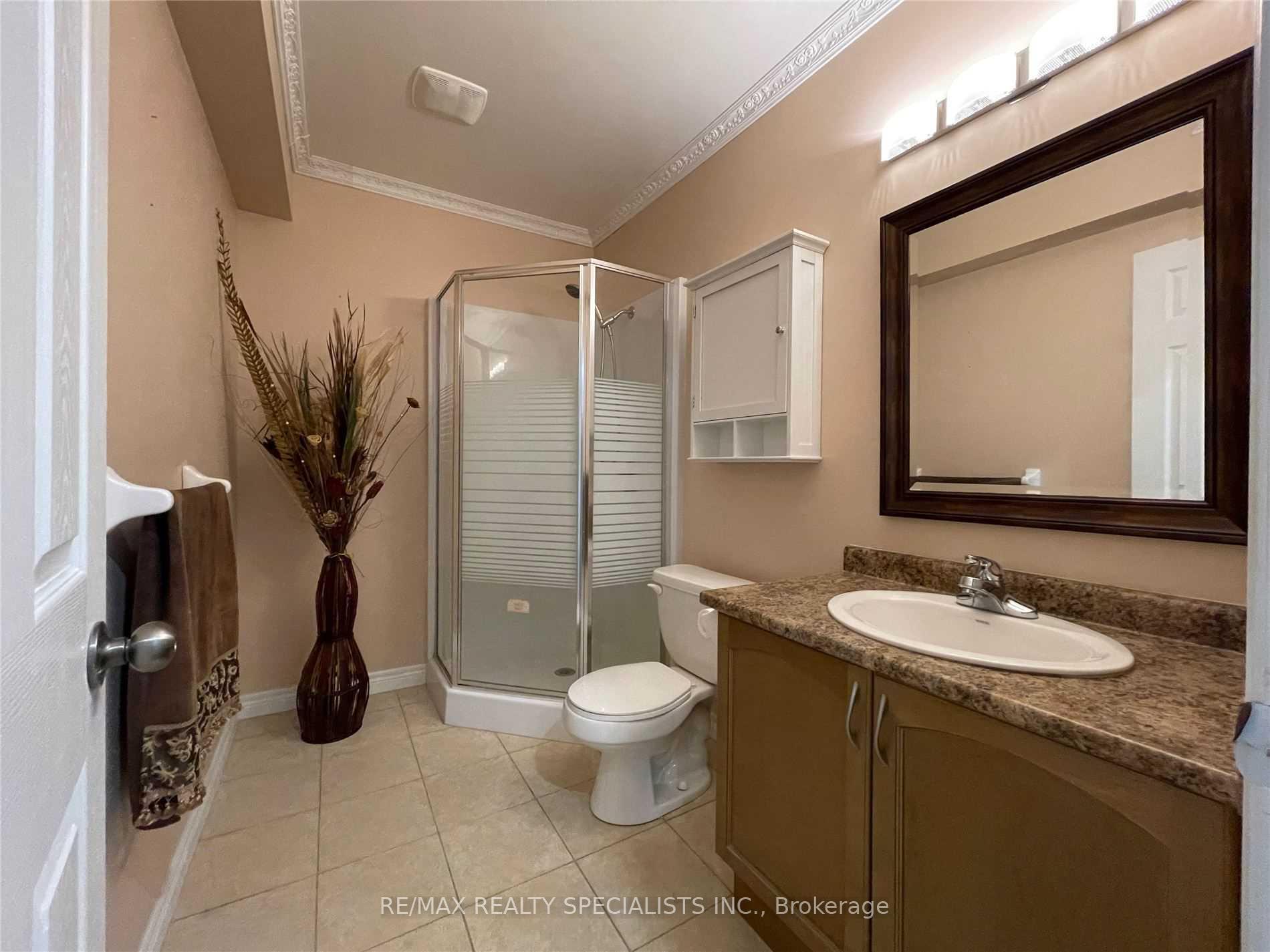Photo 23 of Unit Lower, 111 Silverspring Crescent, Hamilton, Hannon — HOMEH
