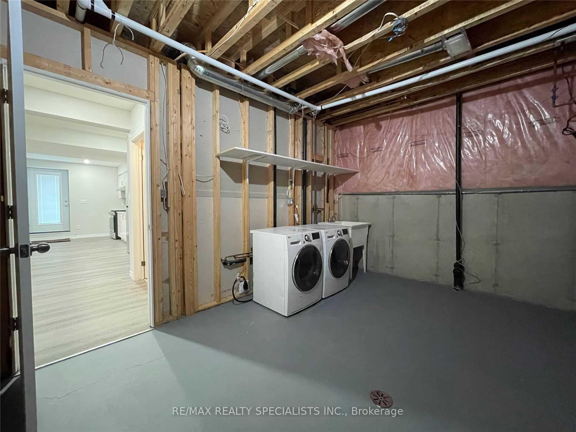 Photo 29 of Unit Lower, 111 Silverspring Crescent, Hamilton, Hannon — HOMEH