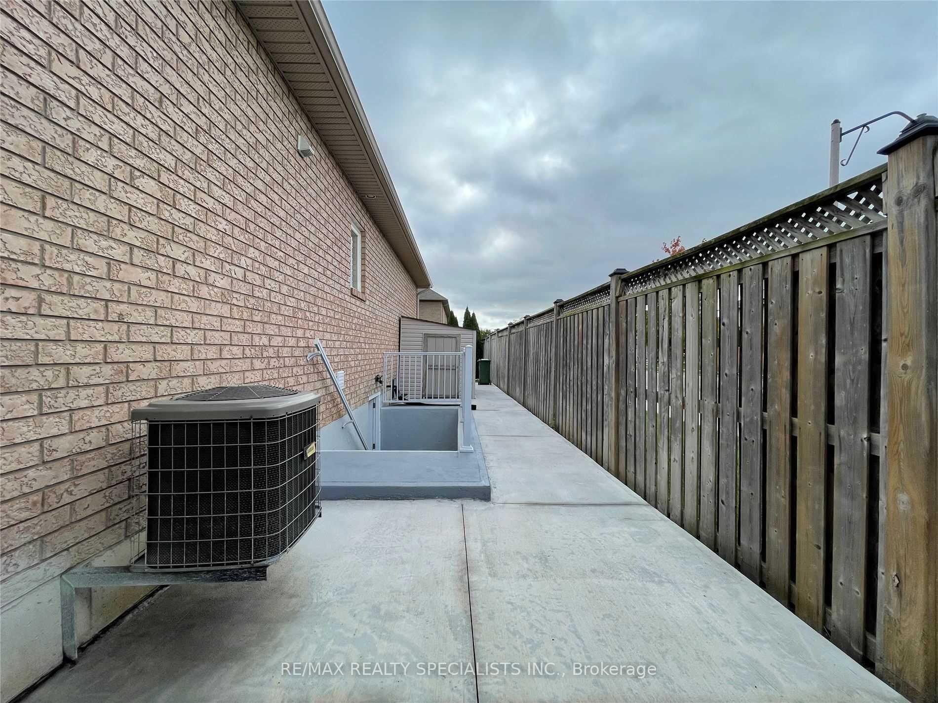 Photo 32 of Unit Lower, 111 Silverspring Crescent, Hamilton, Hannon — HOMEH