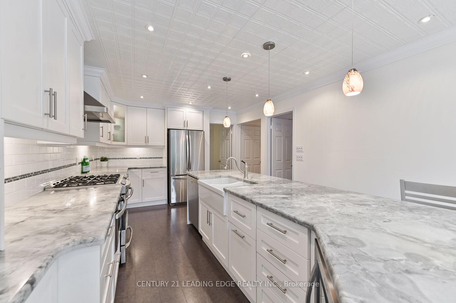 Photo 17 of 4 Marshfield Hollow, Markham, Unionville — HOMEH