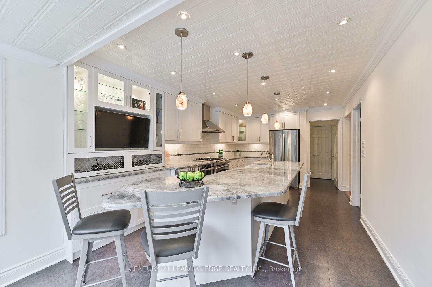 Photo 19 of 4 Marshfield Hollow, Markham, Unionville — HOMEH