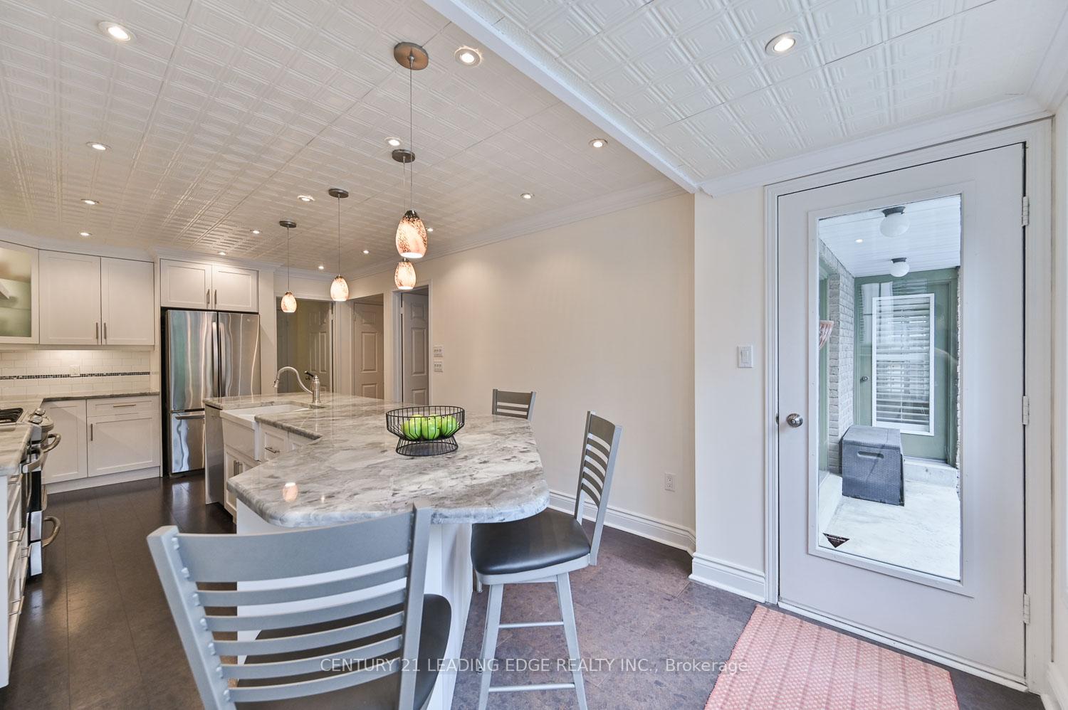 Photo 20 of 4 Marshfield Hollow, Markham, Unionville — HOMEH