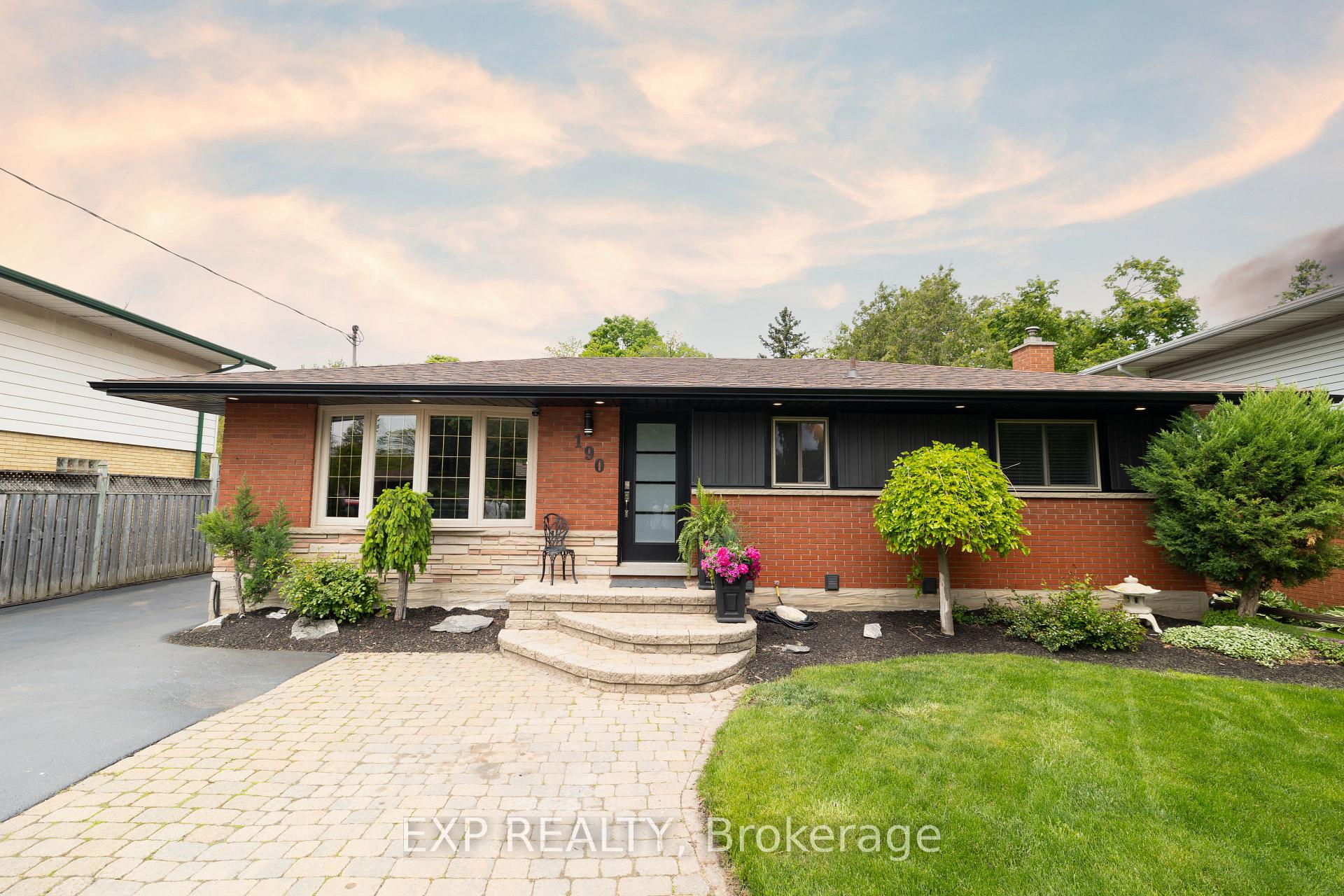 Photo 2 of 190 Ross Avenue, Kitchener — HOMEH