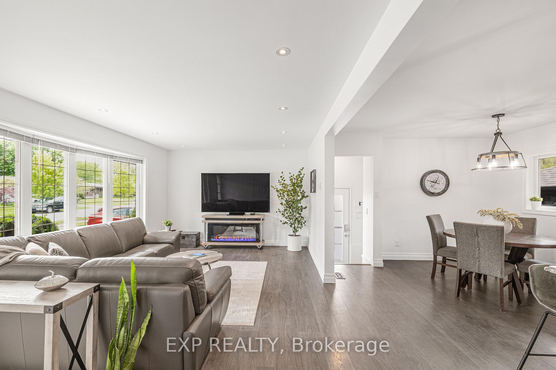 Photo 15 of 190 Ross Avenue, Kitchener — HOMEH