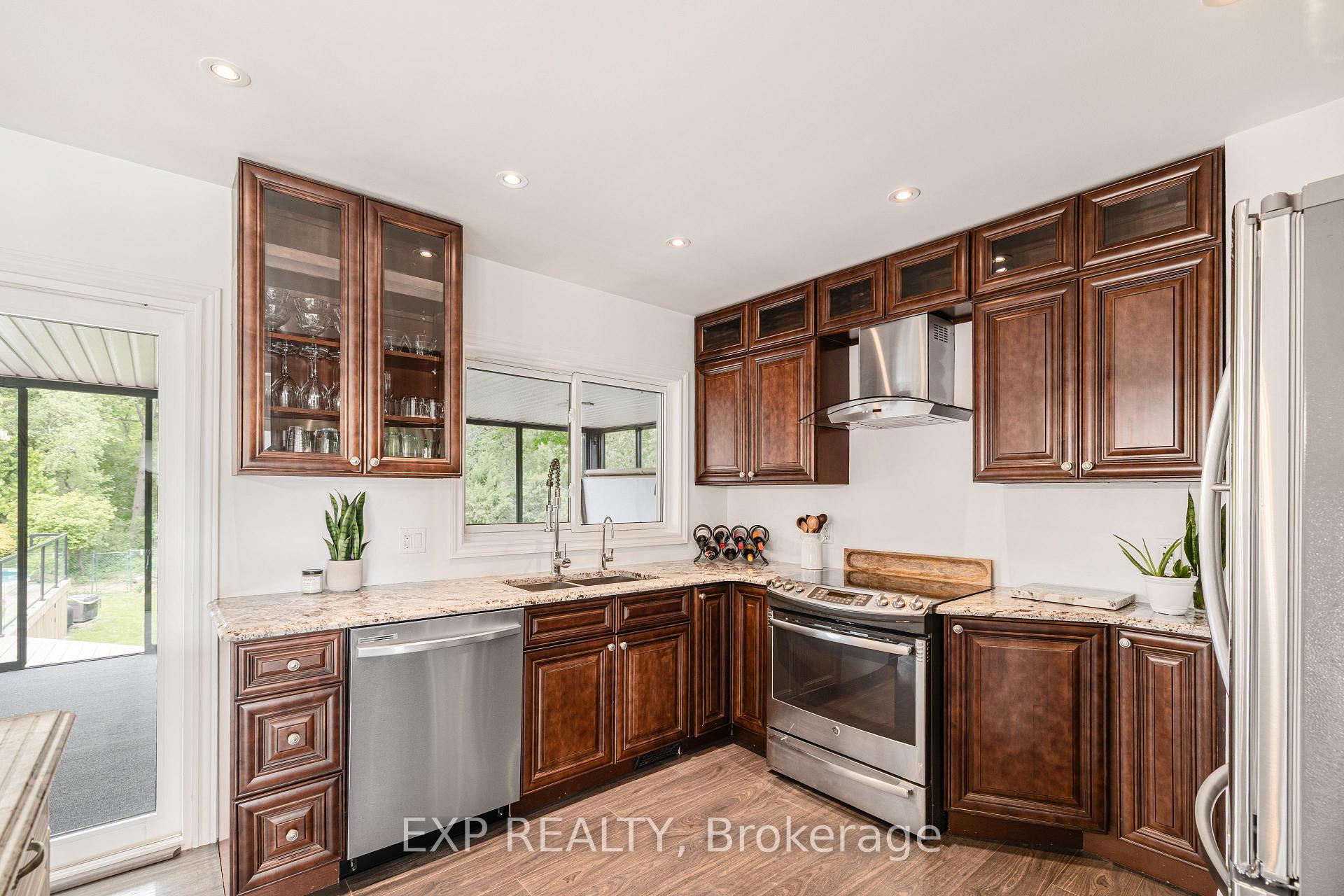Photo 22 of 190 Ross Avenue, Kitchener — HOMEH