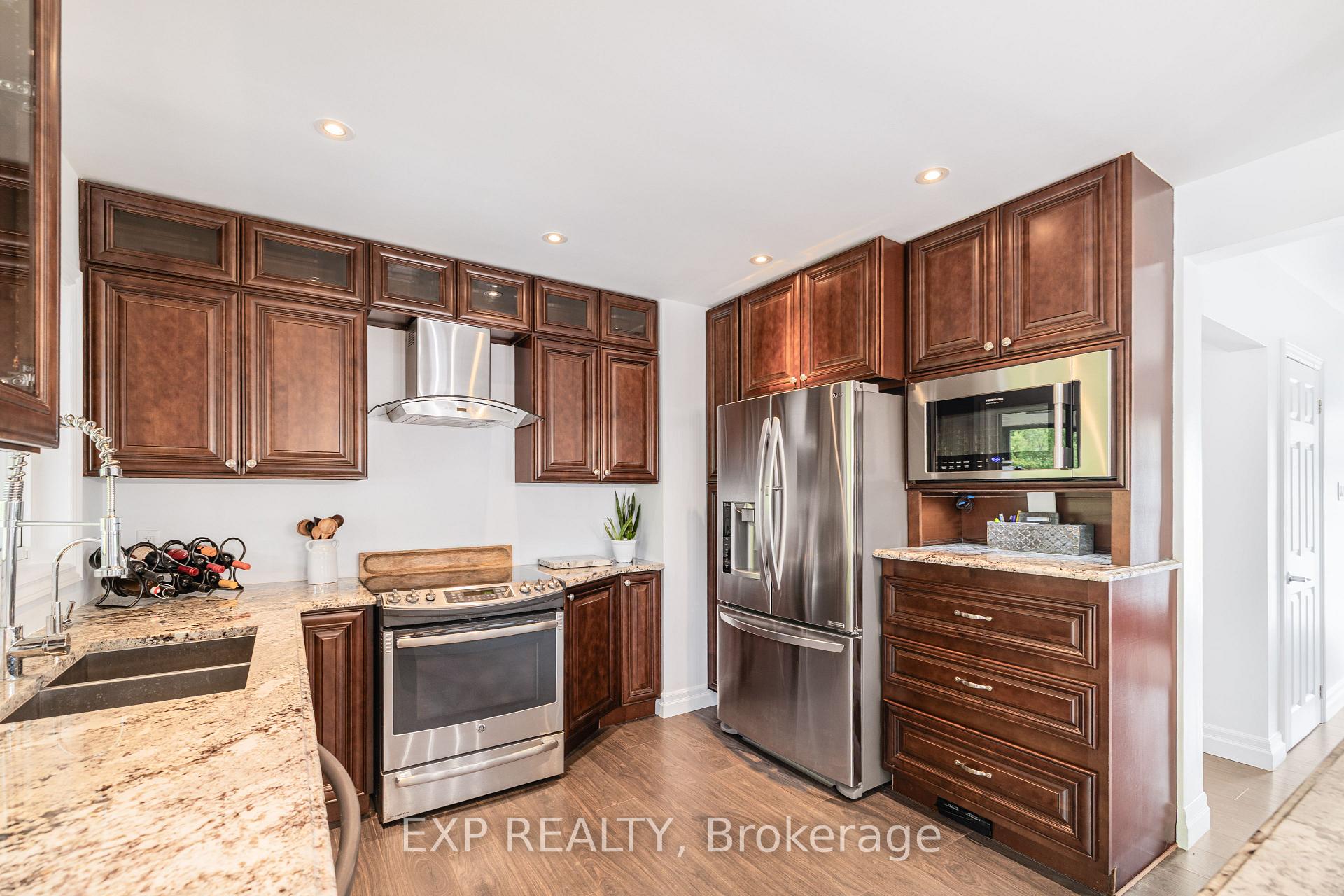Photo 23 of 190 Ross Avenue, Kitchener — HOMEH