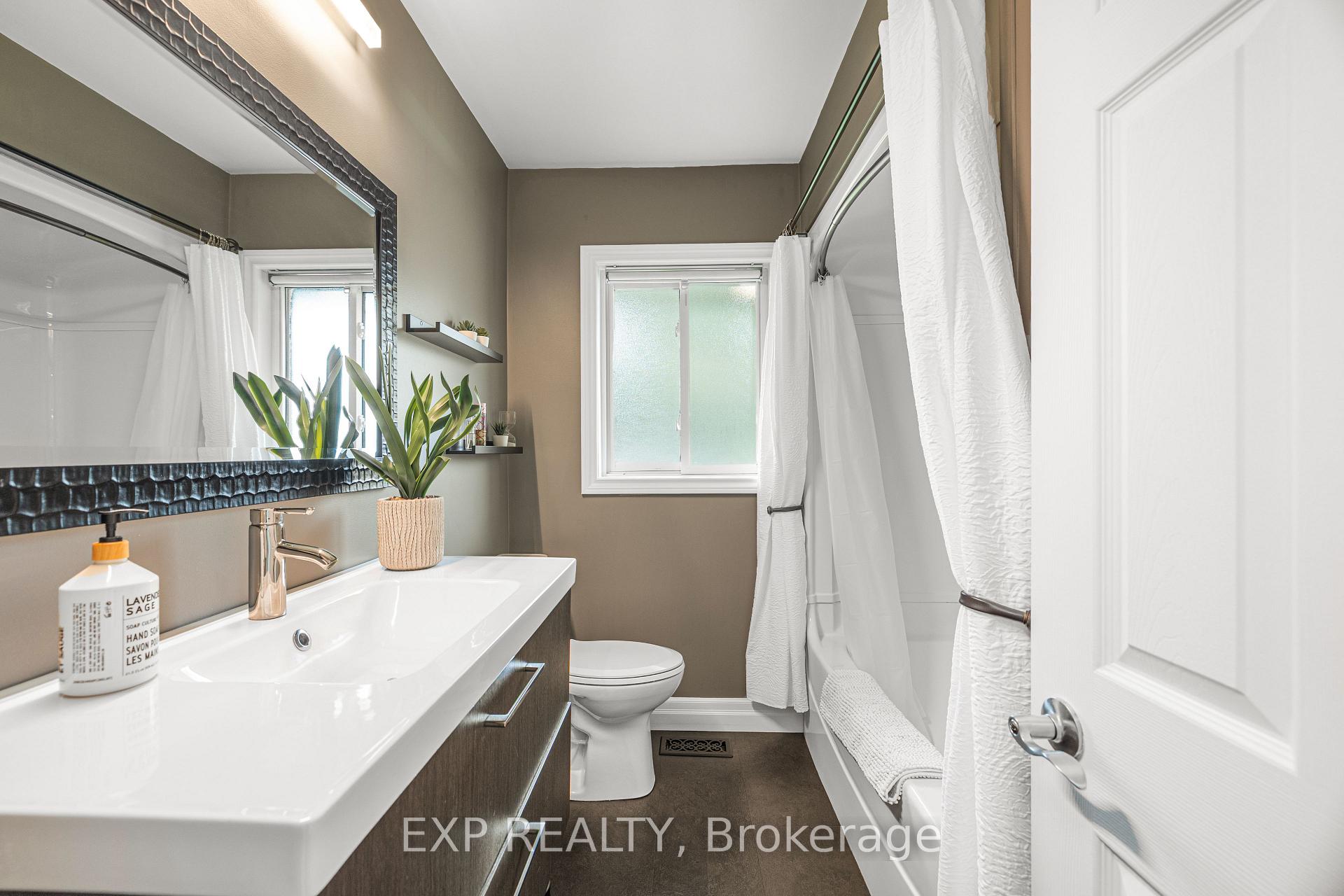 Photo 24 of 190 Ross Avenue, Kitchener — HOMEH