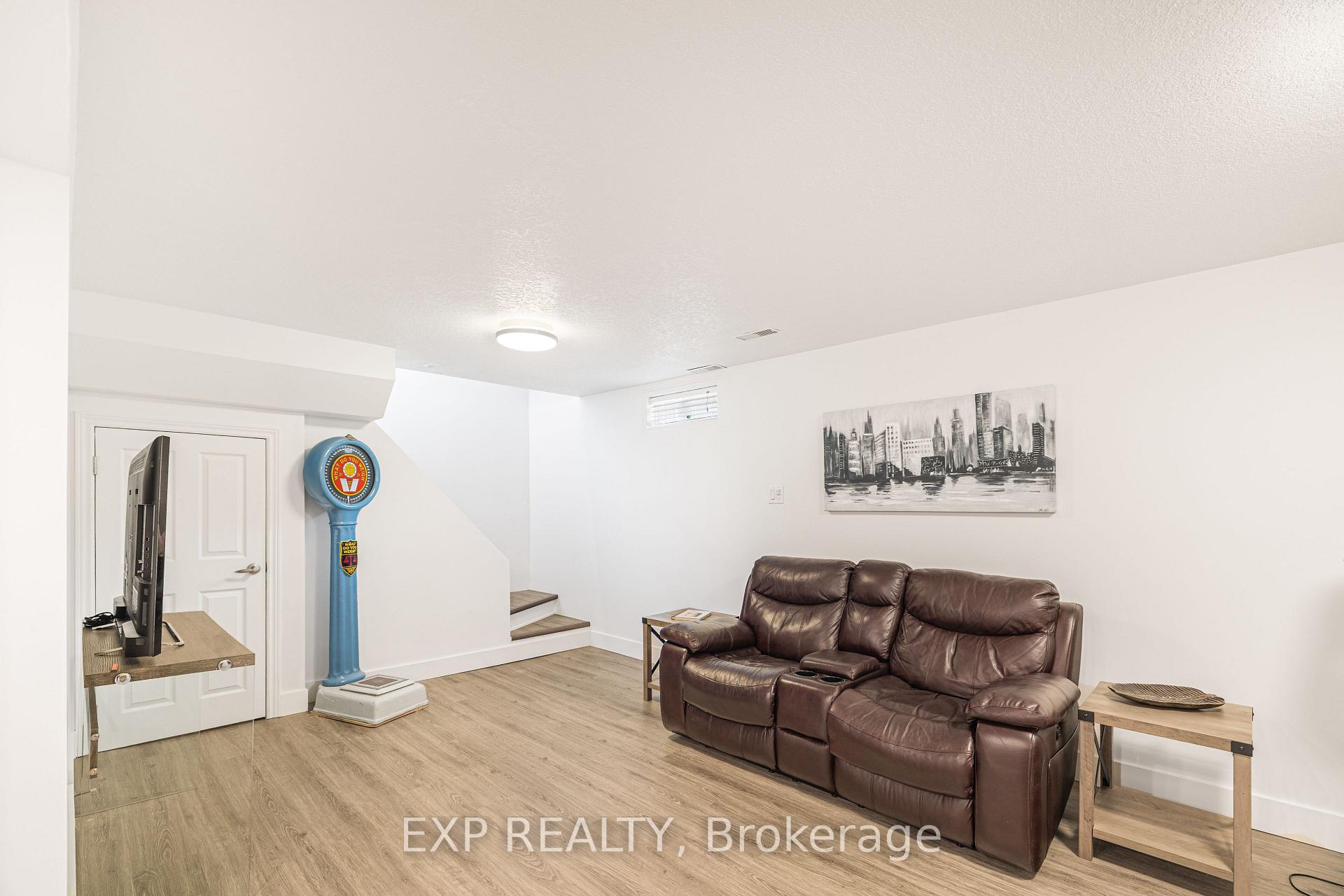 Photo 31 of 190 Ross Avenue, Kitchener — HOMEH