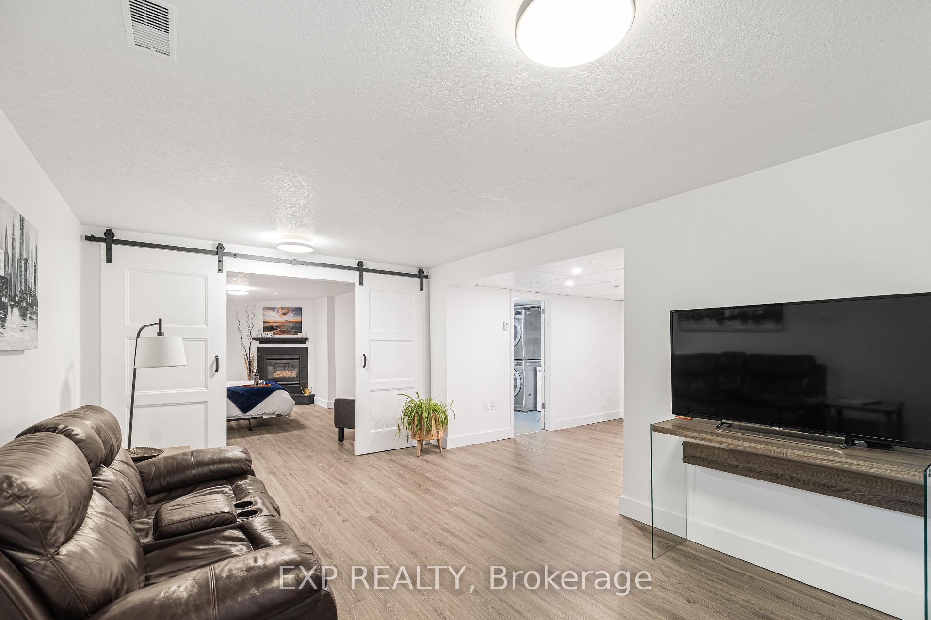Photo 32 of 190 Ross Avenue, Kitchener — HOMEH
