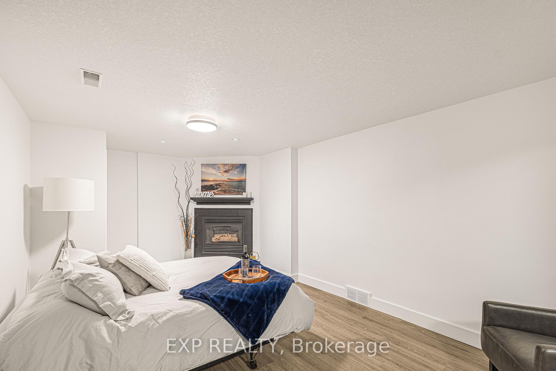 Photo 35 of 190 Ross Avenue, Kitchener — HOMEH