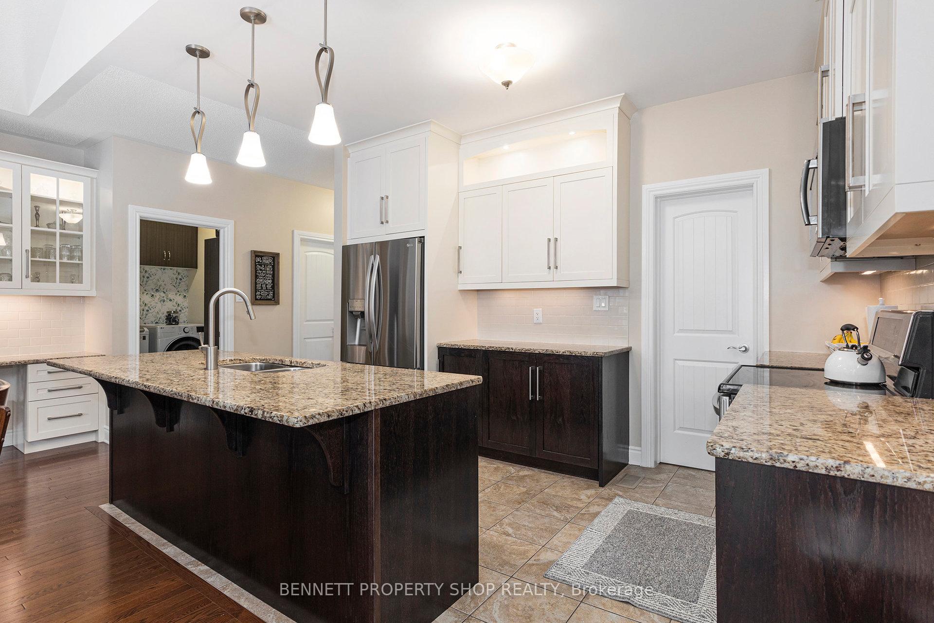 Photo 8 of 123 Elfin Grove, Ottawa, Kanata - Emerald Meadows/Trailwest — HOMEH