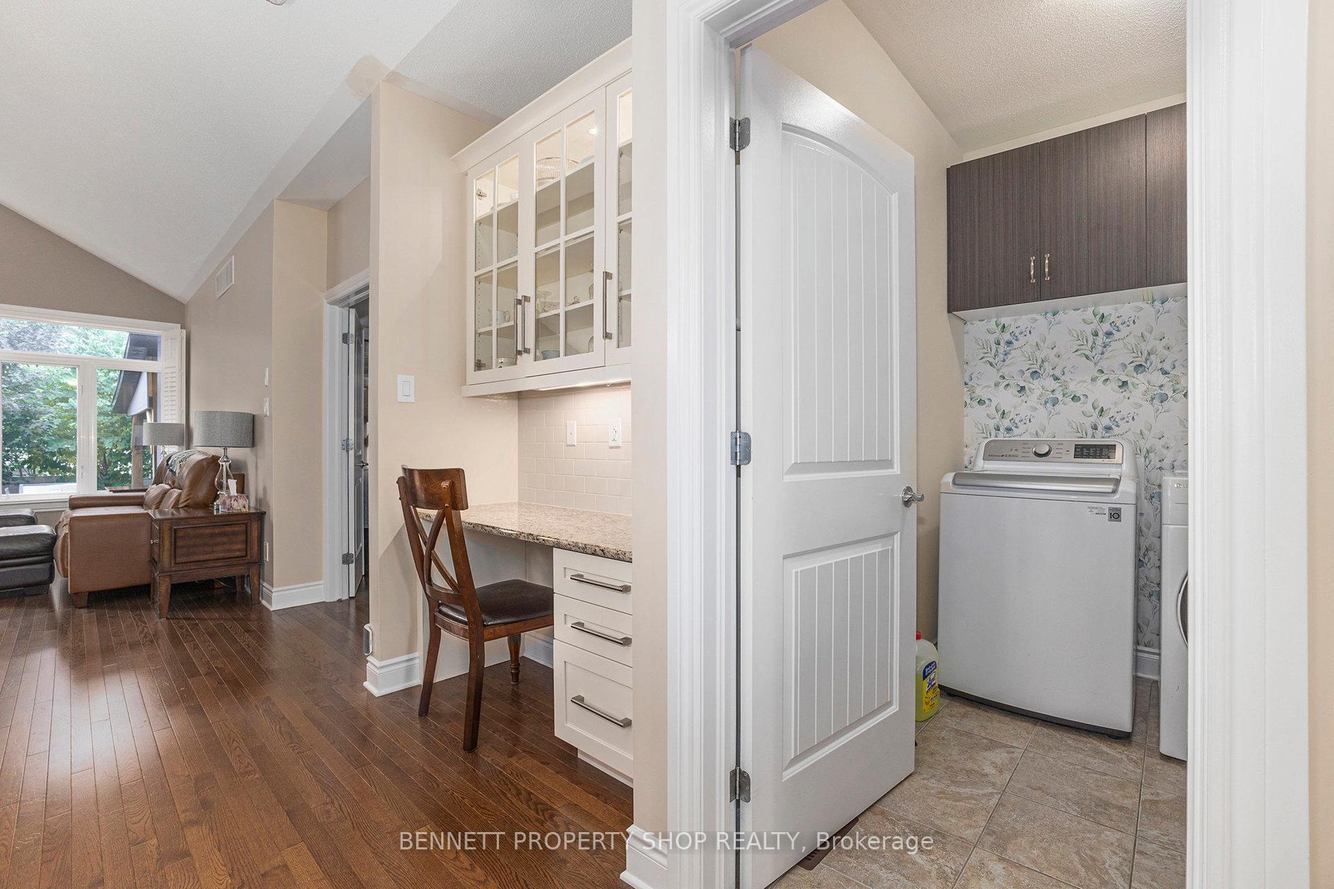 Photo 21 of 123 Elfin Grove, Ottawa, Kanata - Emerald Meadows/Trailwest — HOMEH