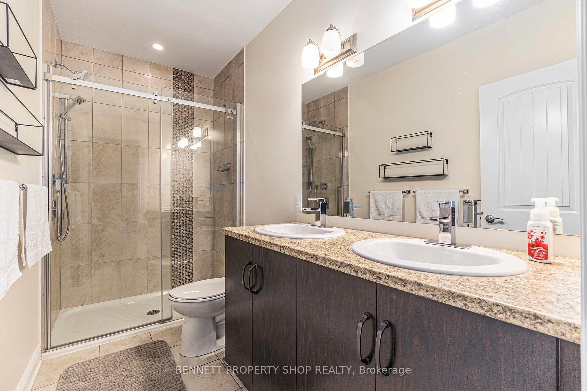 Photo 25 of 123 Elfin Grove, Ottawa, Kanata - Emerald Meadows/Trailwest — HOMEH