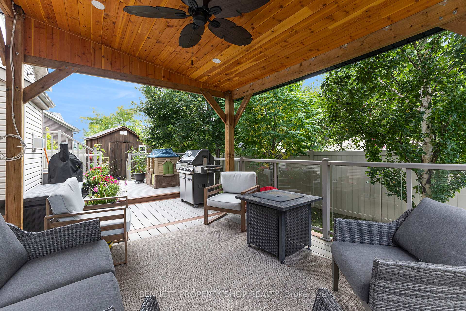 Photo 33 of 123 Elfin Grove, Ottawa, Kanata - Emerald Meadows/Trailwest — HOMEH