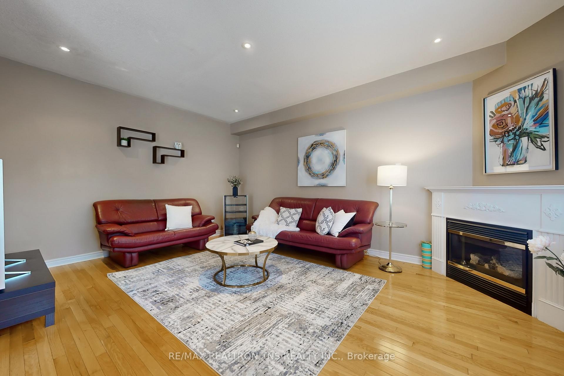 Photo 14 of 26 Bartlett Road, Markham, Cachet — HOMEH
