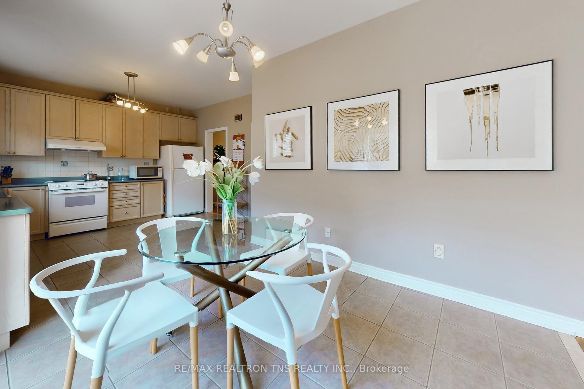 Photo 21 of 26 Bartlett Road, Markham, Cachet — HOMEH