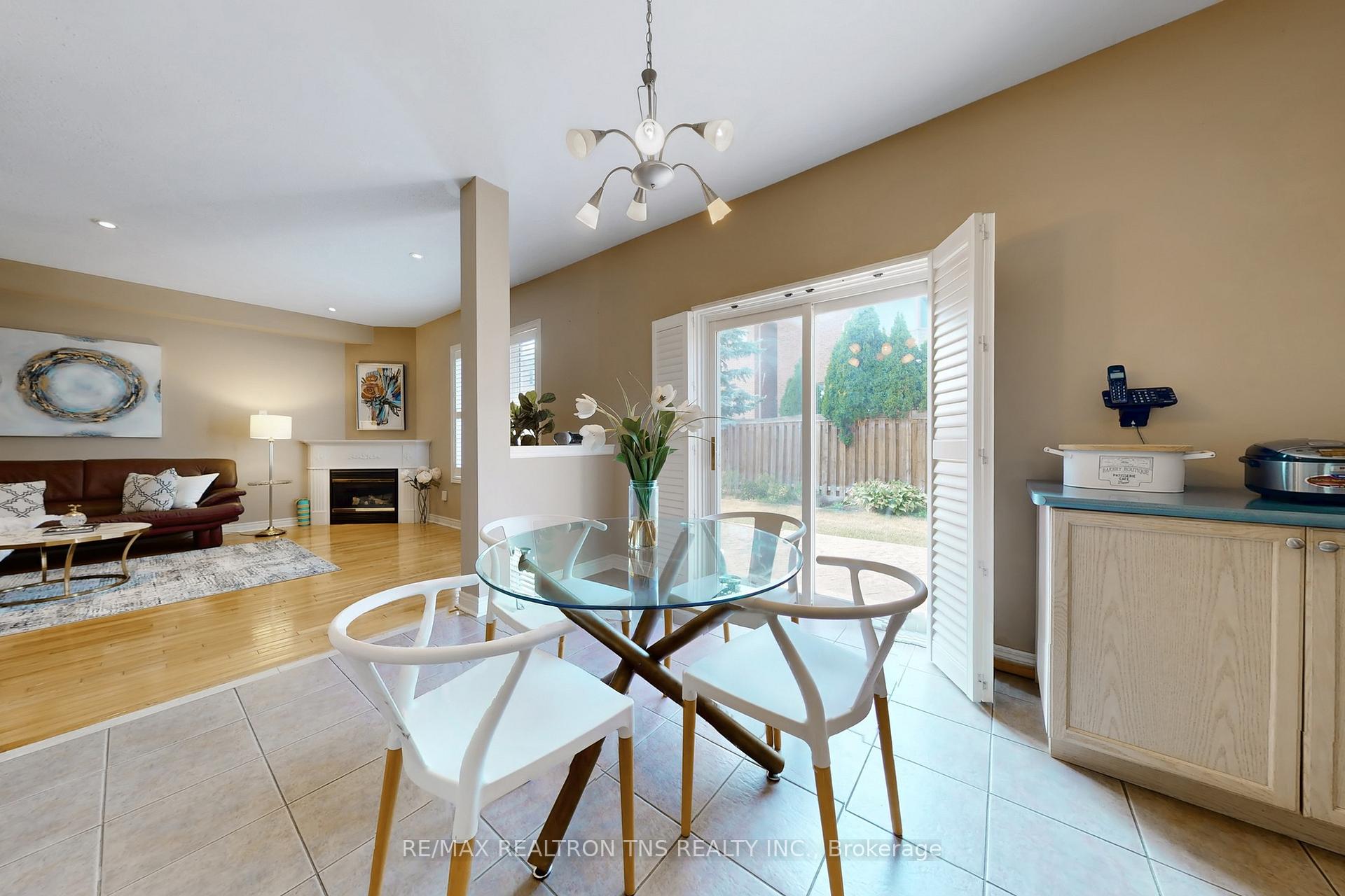 Photo 22 of 26 Bartlett Road, Markham, Cachet — HOMEH