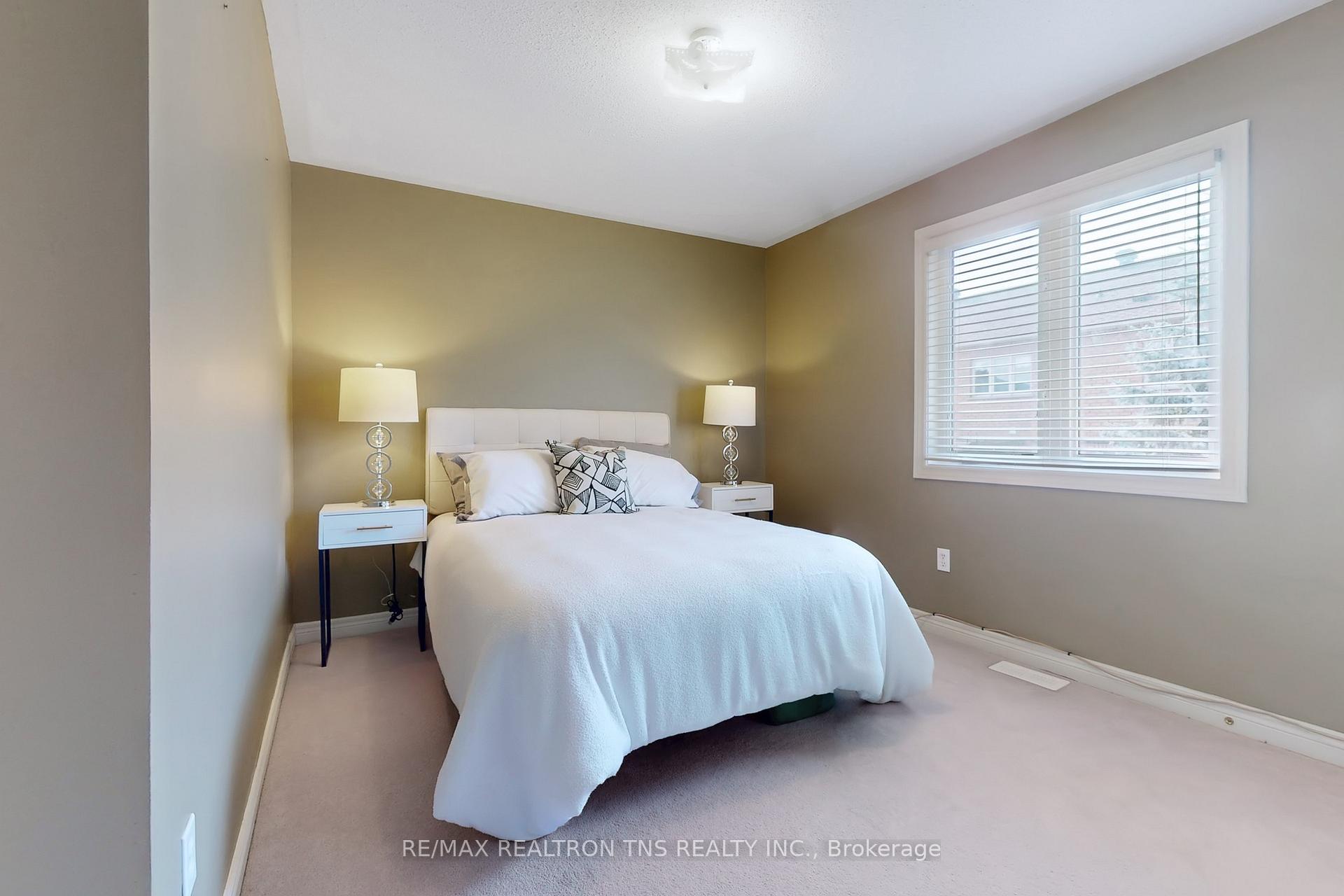 Photo 39 of 26 Bartlett Road, Markham, Cachet — HOMEH