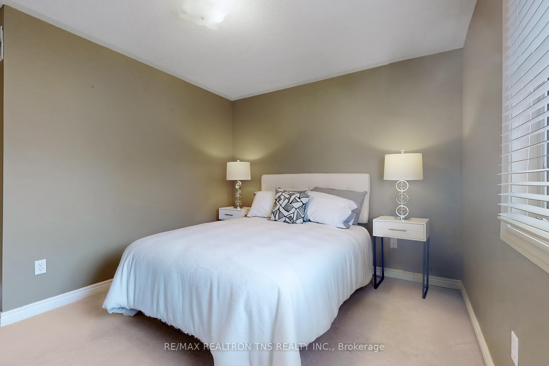 Photo 40 of 26 Bartlett Road, Markham, Cachet — HOMEH