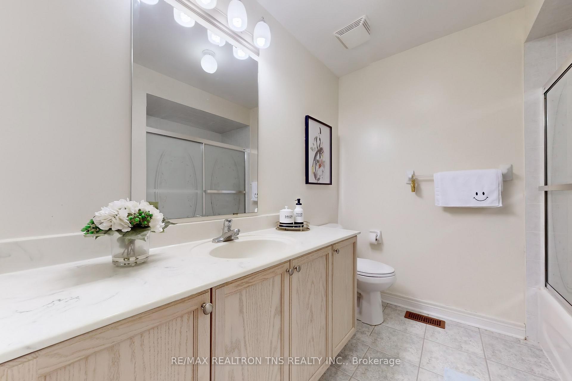 Photo 43 of 26 Bartlett Road, Markham, Cachet — HOMEH