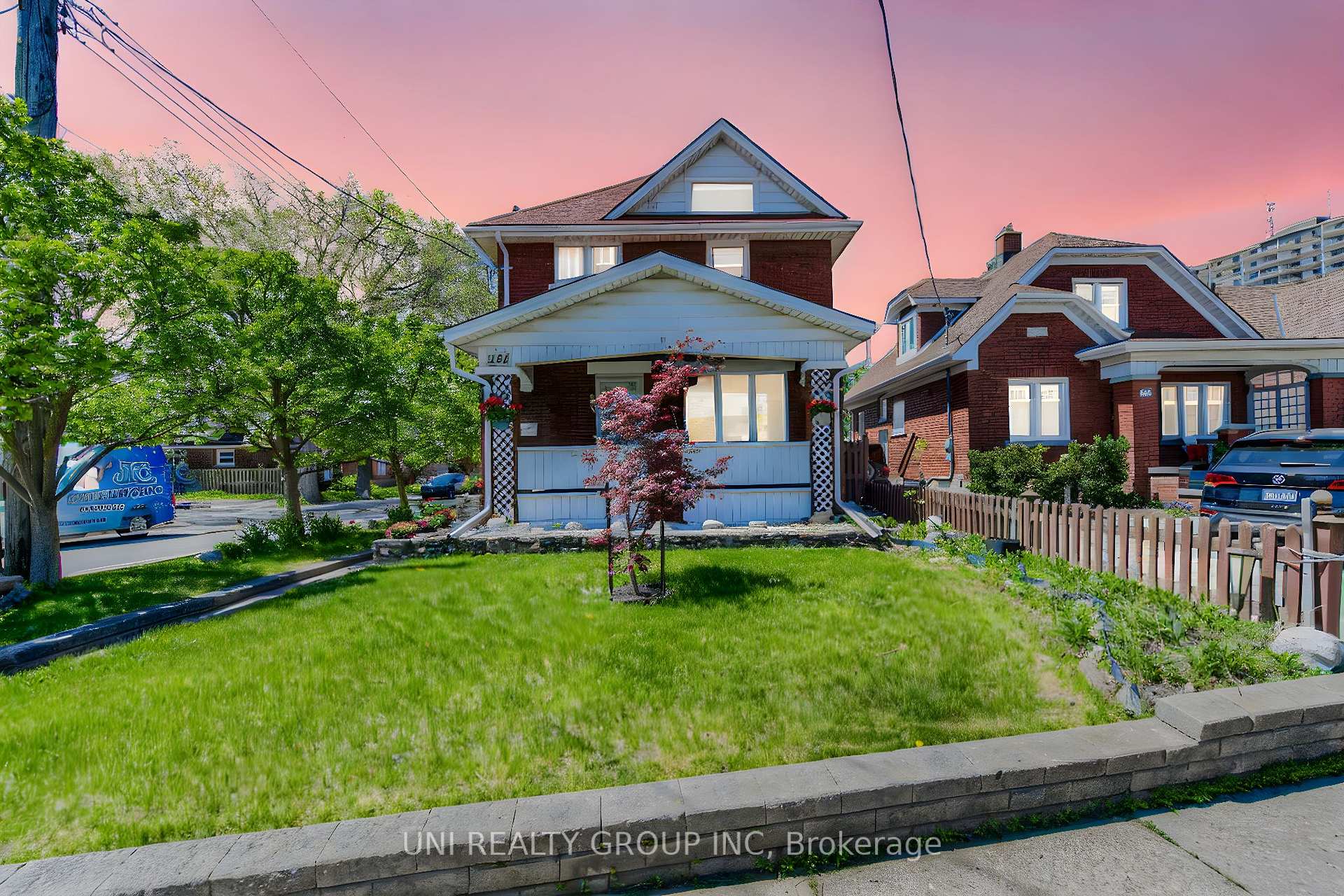 Photo 4 of 251 Margaret Avenue, Kitchener, Fairfield — HOMEH