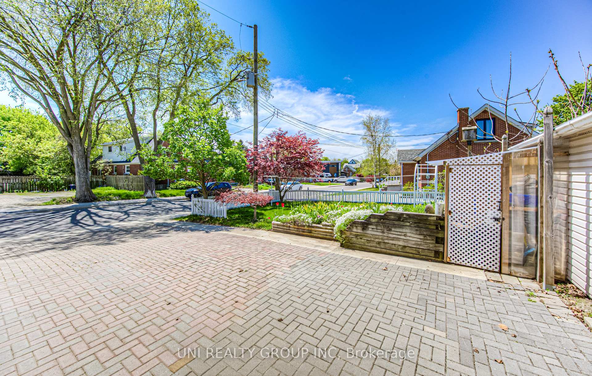 Photo 48 of 251 Margaret Avenue, Kitchener, Fairfield — HOMEH