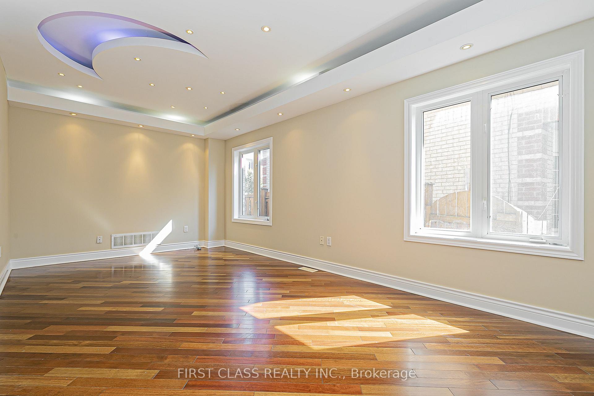 Photo 5 of 45 Summerlea Street, Markham, Middlefield — HOMEH