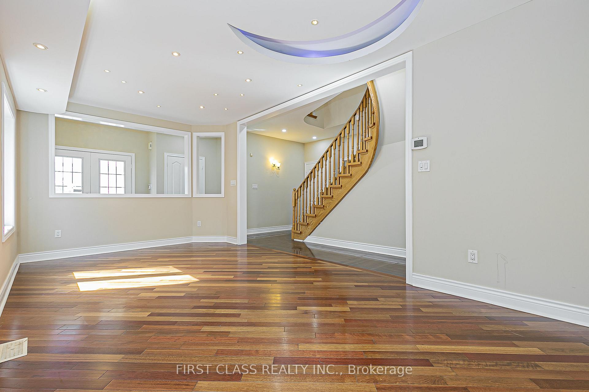 Photo 7 of 45 Summerlea Street, Markham, Middlefield — HOMEH