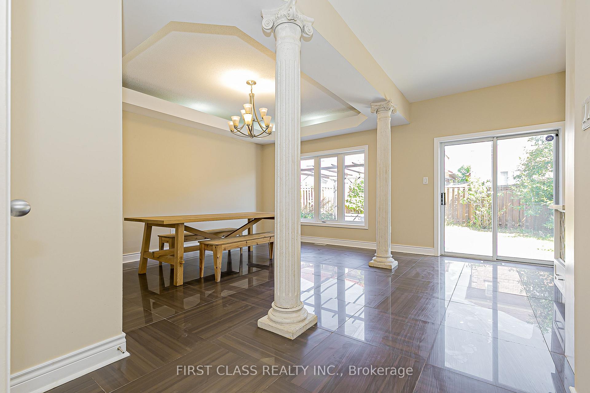 Photo 8 of 45 Summerlea Street, Markham, Middlefield — HOMEH