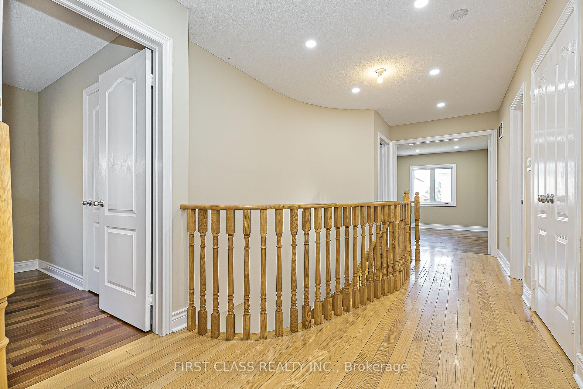 Photo 19 of 45 Summerlea Street, Markham, Middlefield — HOMEH