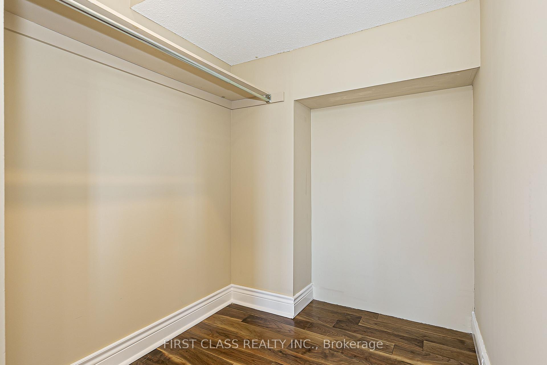 Photo 24 of 45 Summerlea Street, Markham, Middlefield — HOMEH