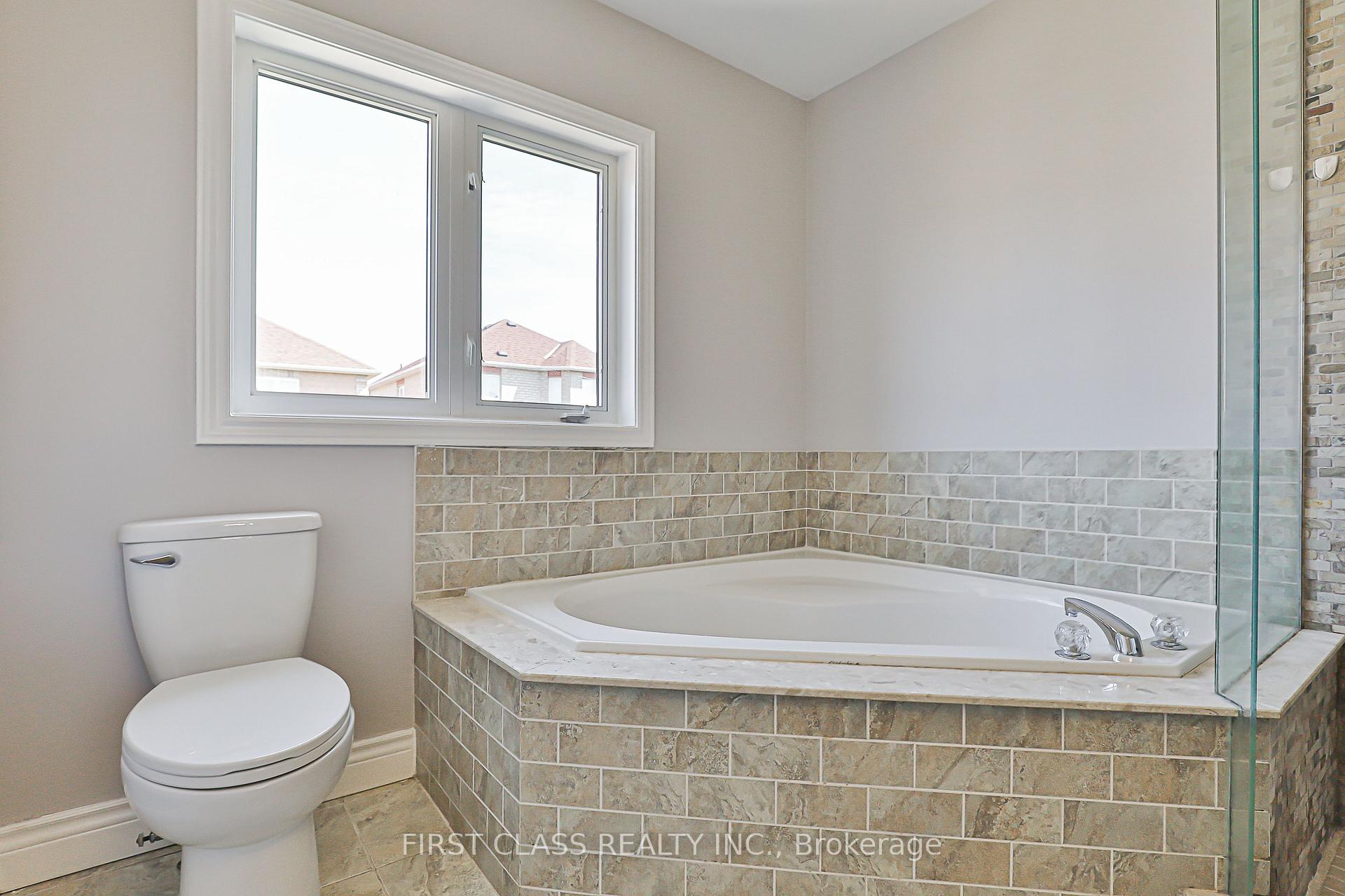 Photo 27 of 45 Summerlea Street, Markham, Middlefield — HOMEH