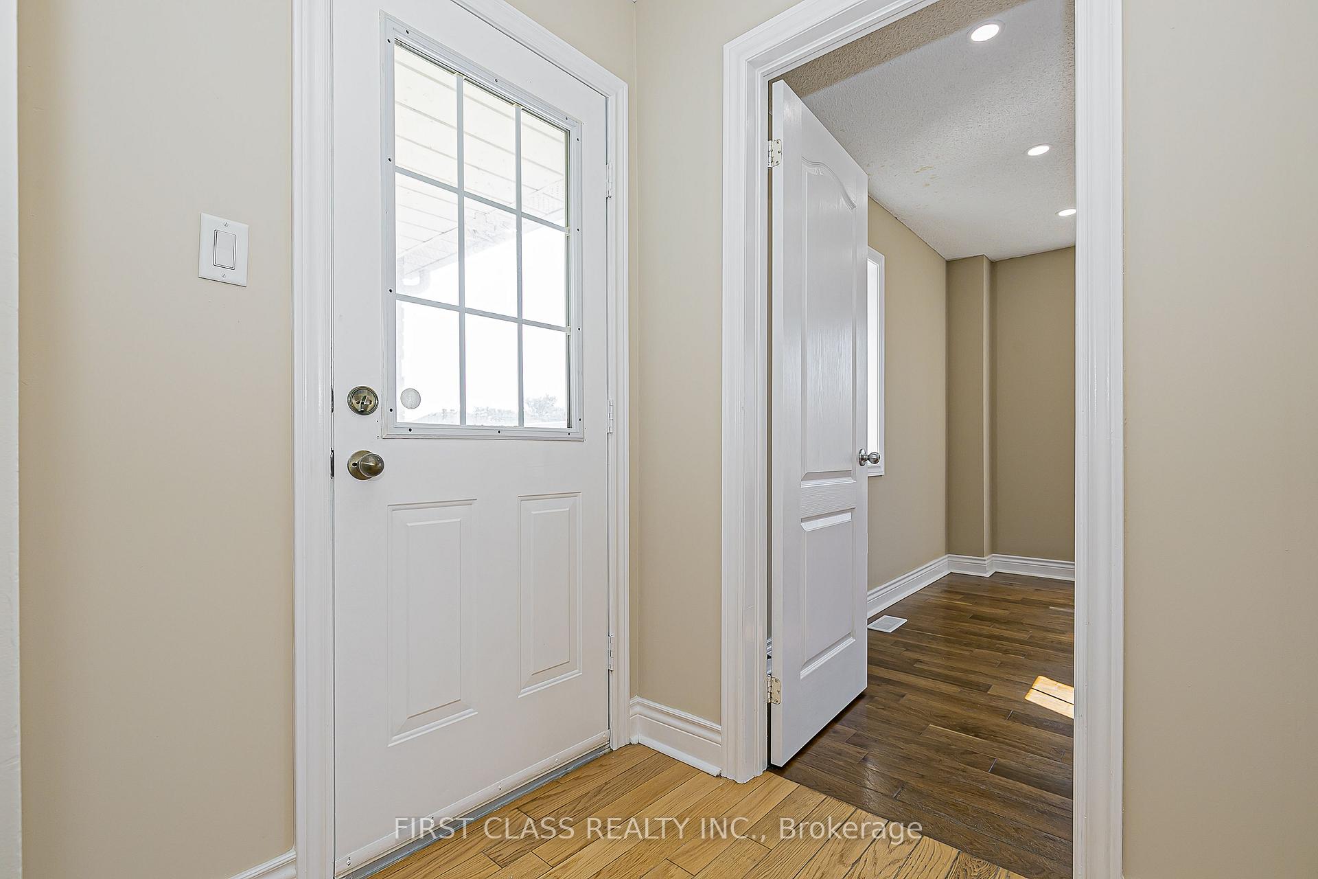 Photo 32 of 45 Summerlea Street, Markham, Middlefield — HOMEH