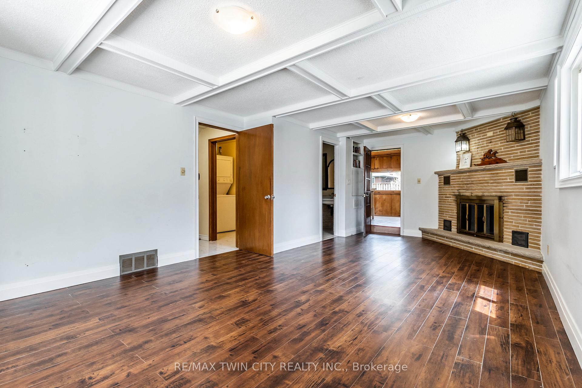 Photo 16 of 413 Carson Drive, Kitchener — HOMEH