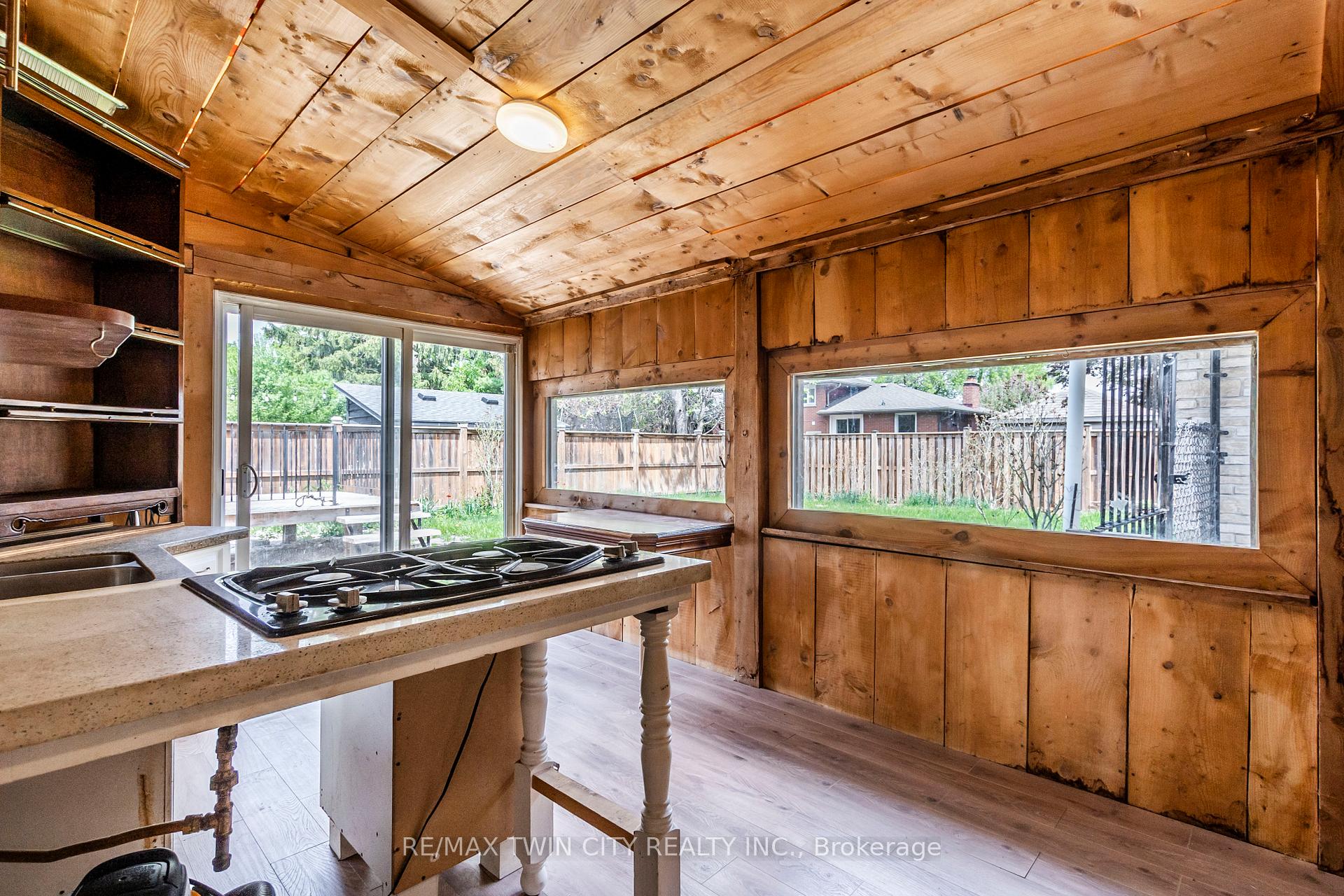 Photo 19 of 413 Carson Drive, Kitchener — HOMEH
