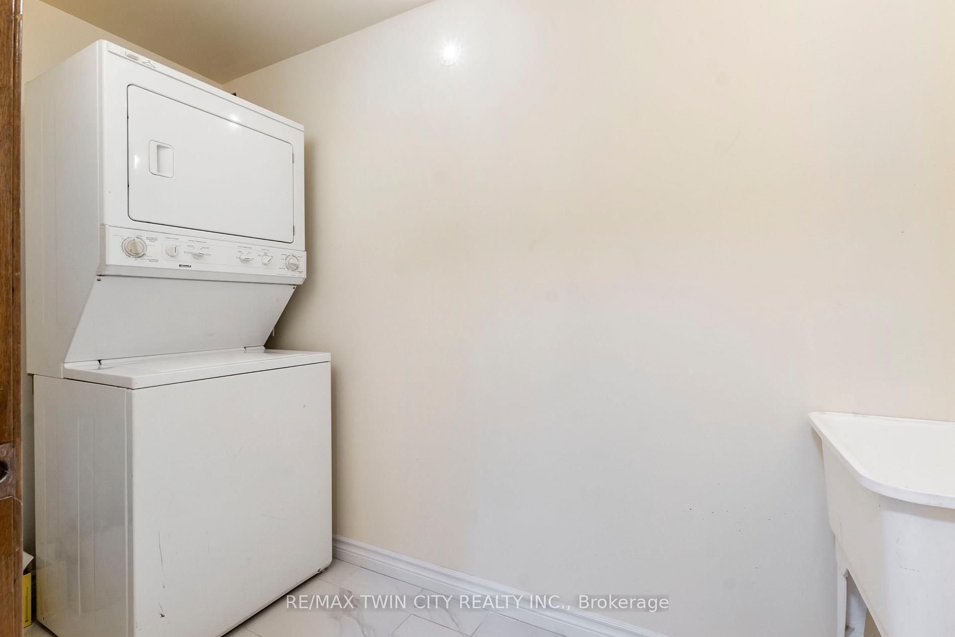 Photo 21 of 413 Carson Drive, Kitchener — HOMEH