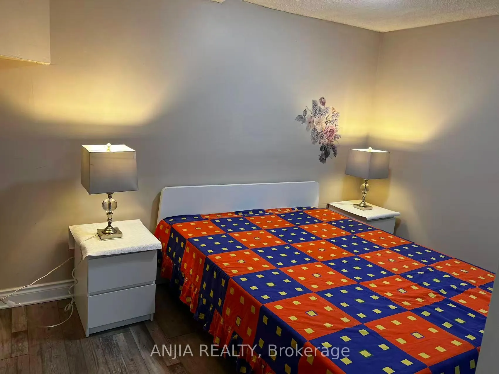 Photo 4 of Unit Bsmt #1, 3441 Sanderling Crescent, Mississauga, Erin Mills — HOMEH