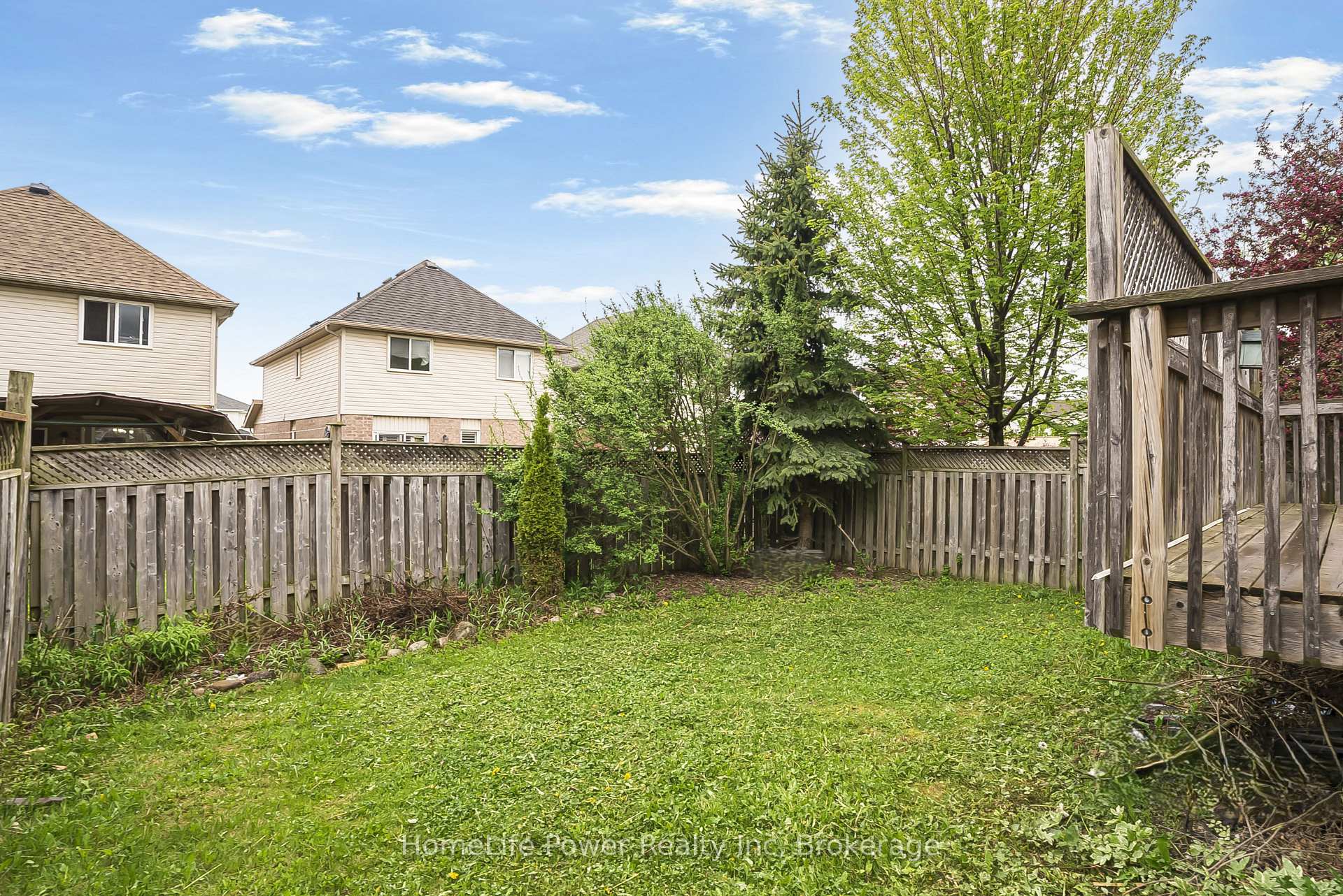 Photo 44 of 74 Blue Lace Crescent, Kitchener, Larentian West — HOMEH