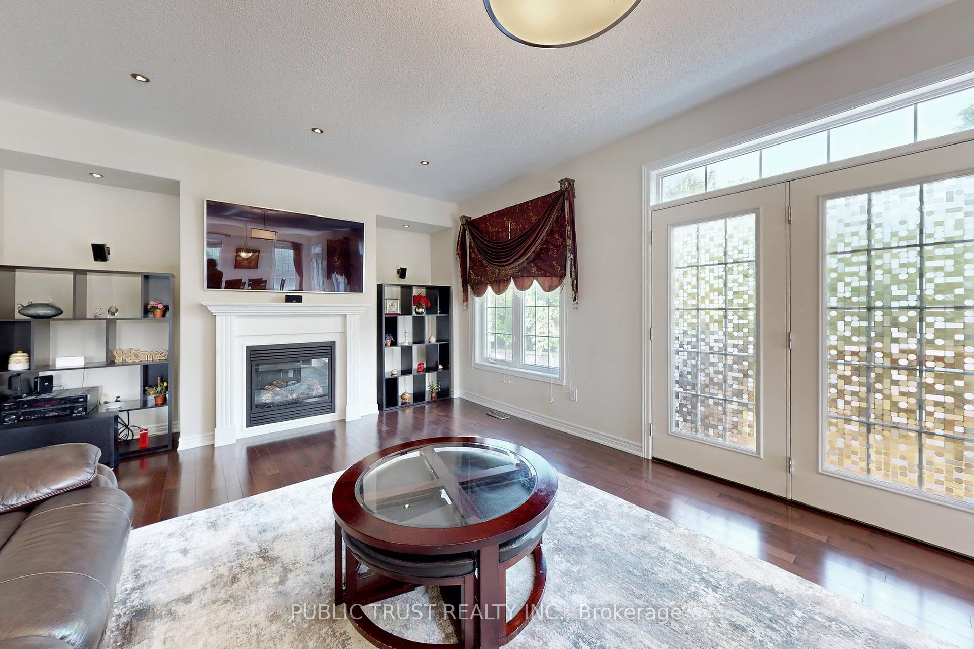 Photo 16 of 54 Pagnello Court, Markham, Box Grove — HOMEH