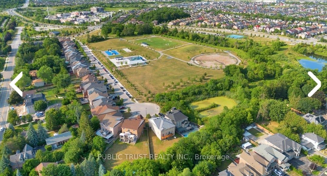 Photo 44 of 54 Pagnello Court, Markham, Box Grove — HOMEH