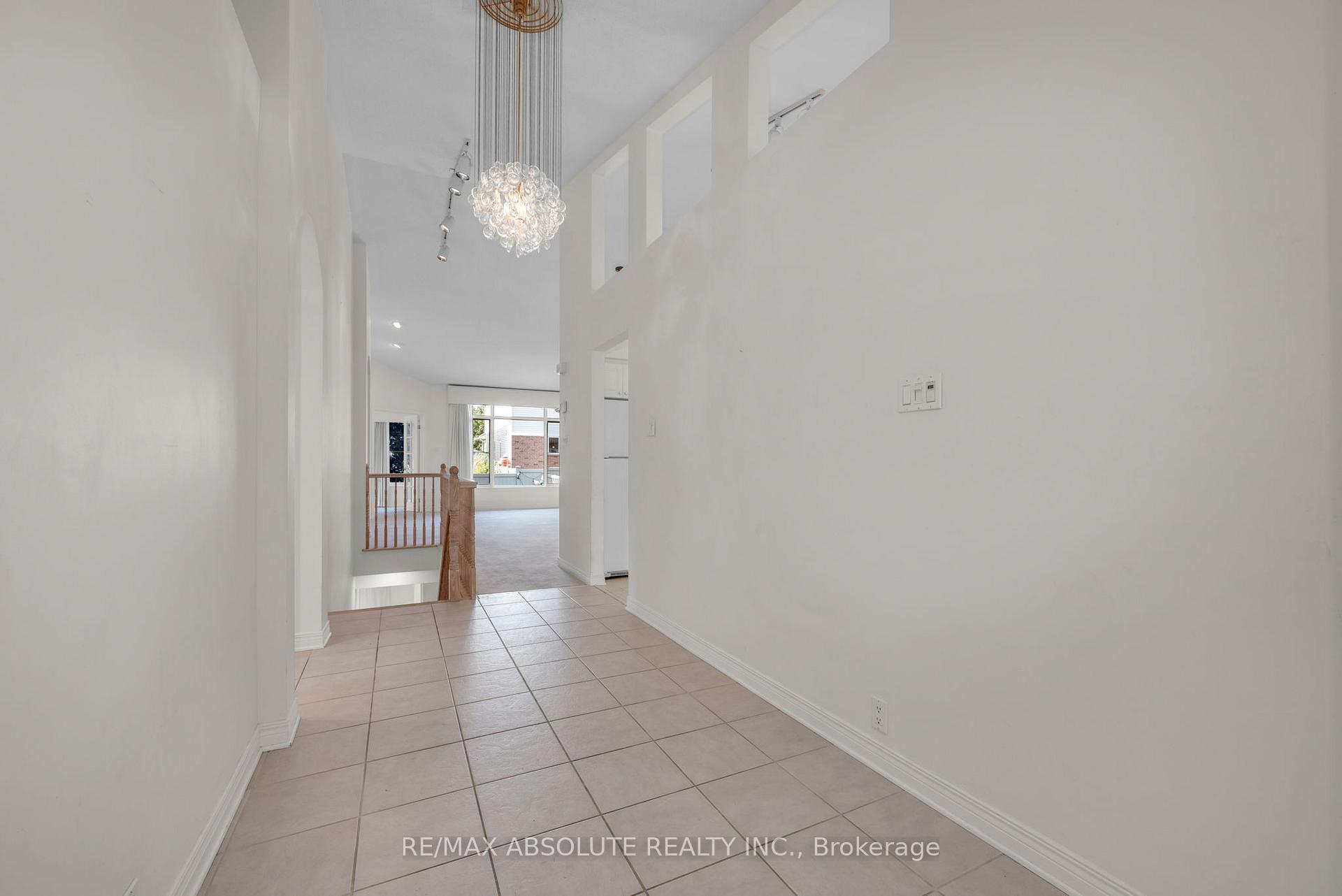Photo 8 of 87 Waterthrush Crescent, Ottawa, Kanata - Bridlewood — HOMEH