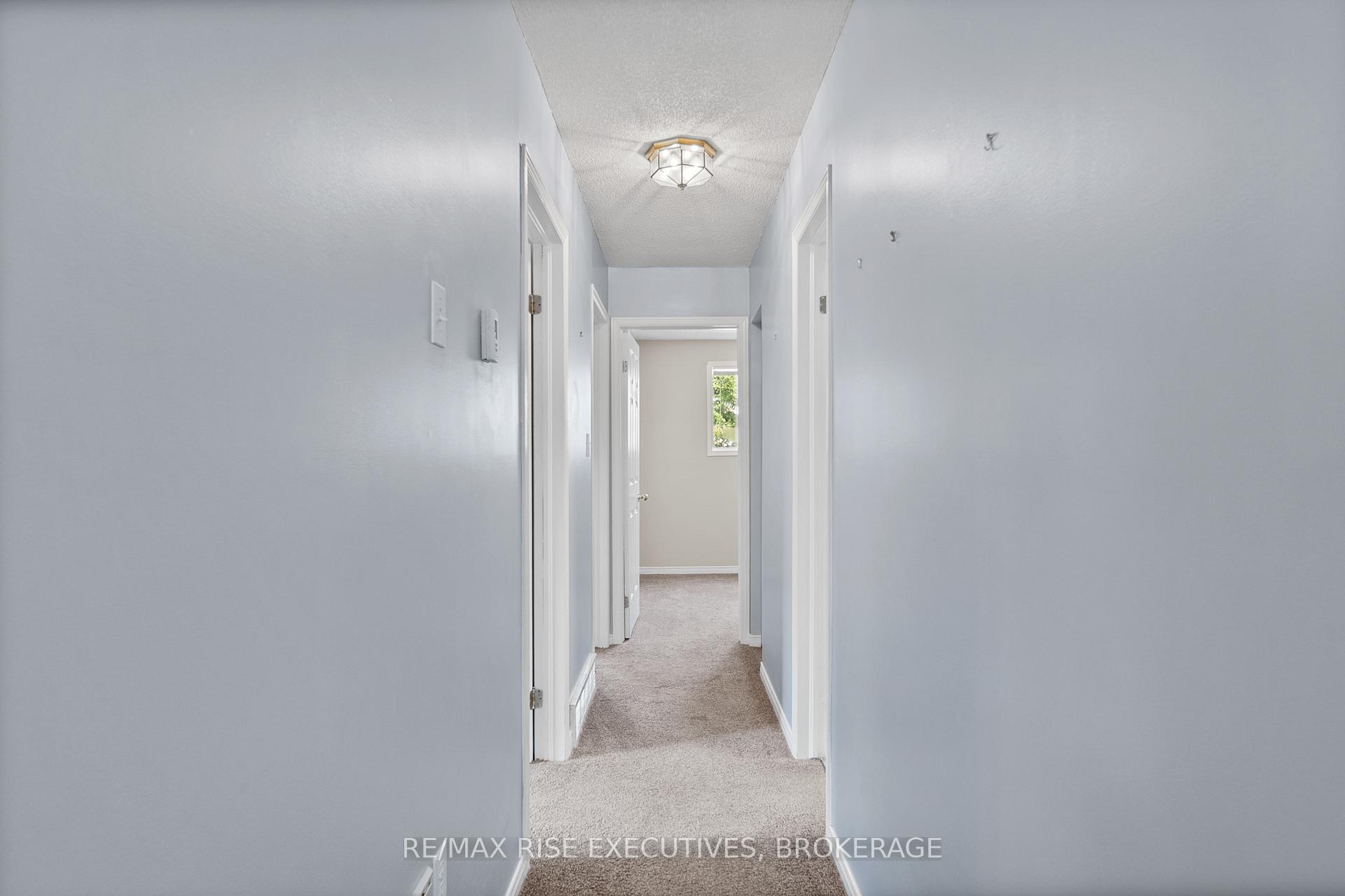 Photo 15 of 1279 Brackenwood Crescent, Kingston, City Northwest — HOMEH