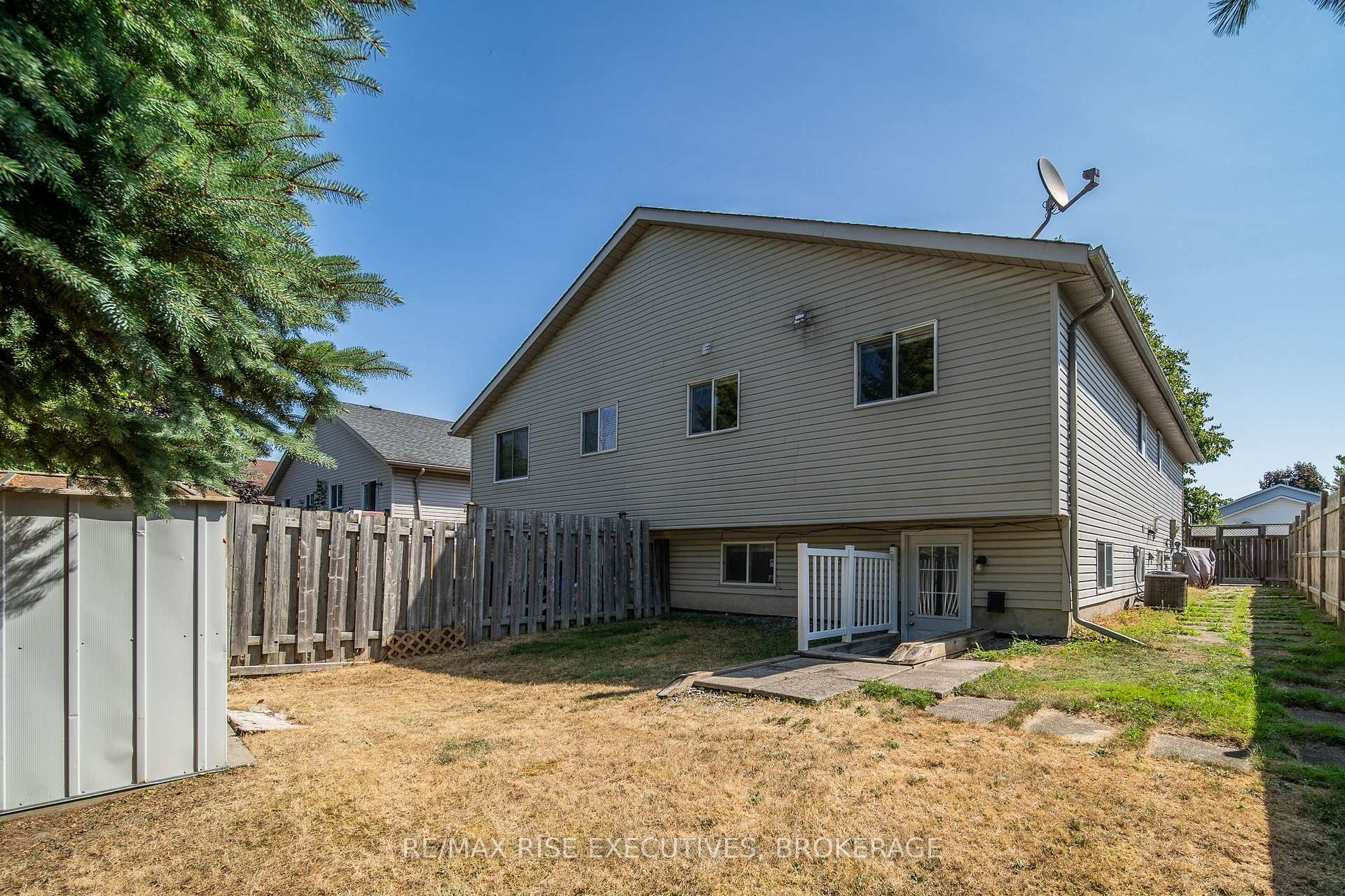 Photo 33 of 1279 Brackenwood Crescent, Kingston, City Northwest — HOMEH